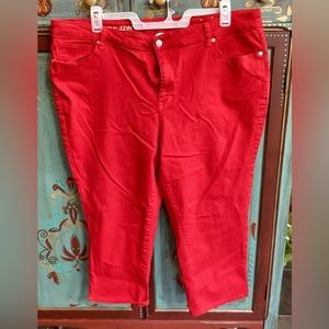 Red Cropped Jeans, 22W